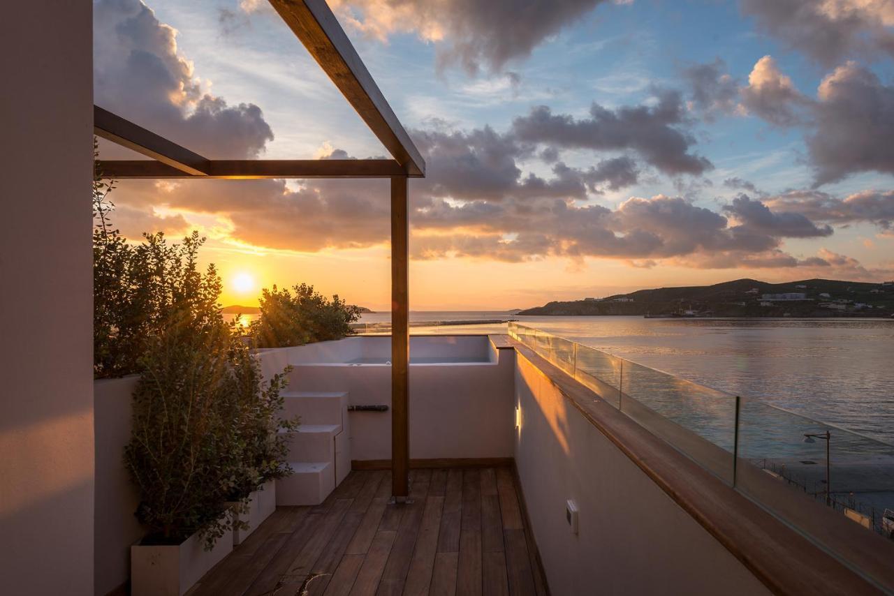 Shapes Luxury Suites Ermoupoli Ngoại thất bức ảnh