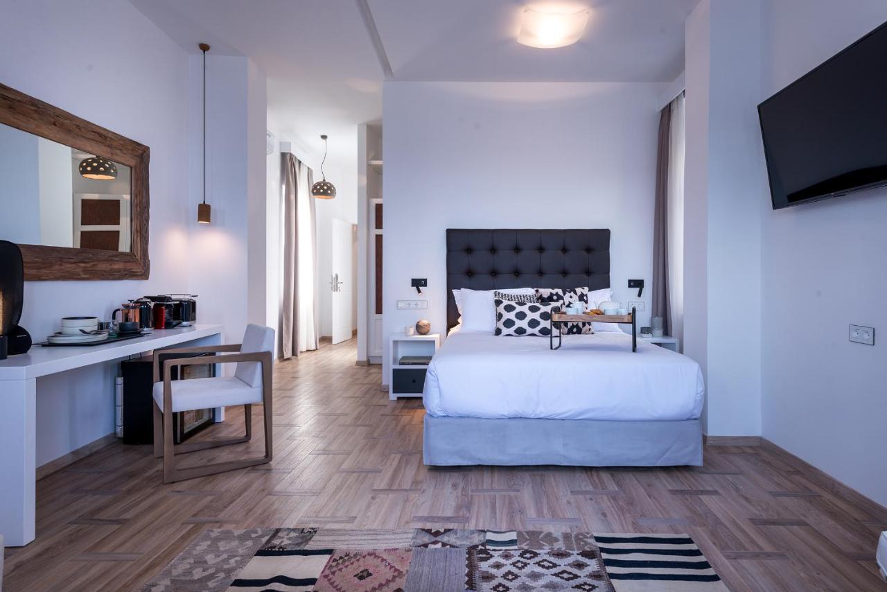Shapes Luxury Suites Ermoupoli Ngoại thất bức ảnh