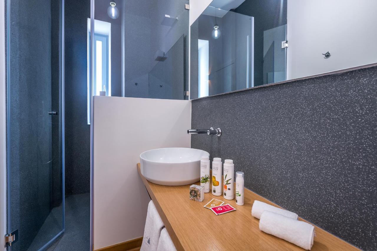 Shapes Luxury Suites Ermoupoli Ngoại thất bức ảnh